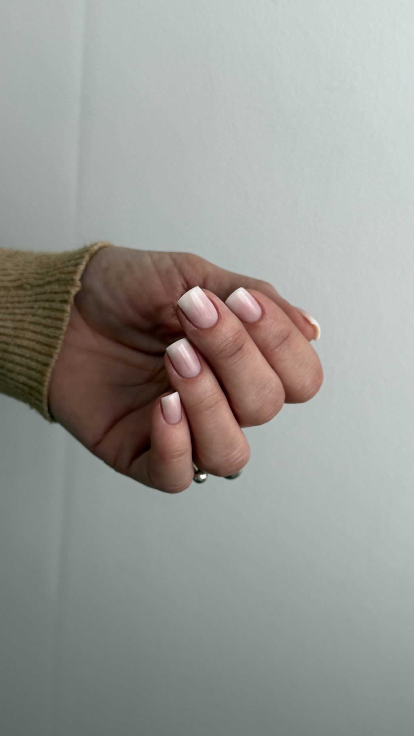 Facetune_12-02-2026-17-03-38